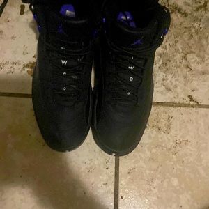 Jordan 12s used but clean and in perfect condition